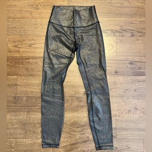 Lululemon Wunder Under High-Rise Tight 25" - Size 4 - Metallic